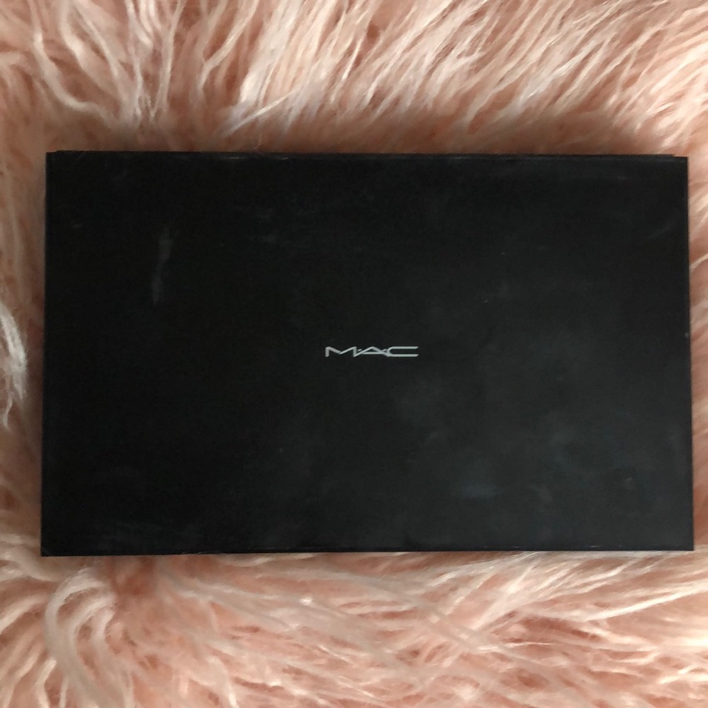 MAC empty palette